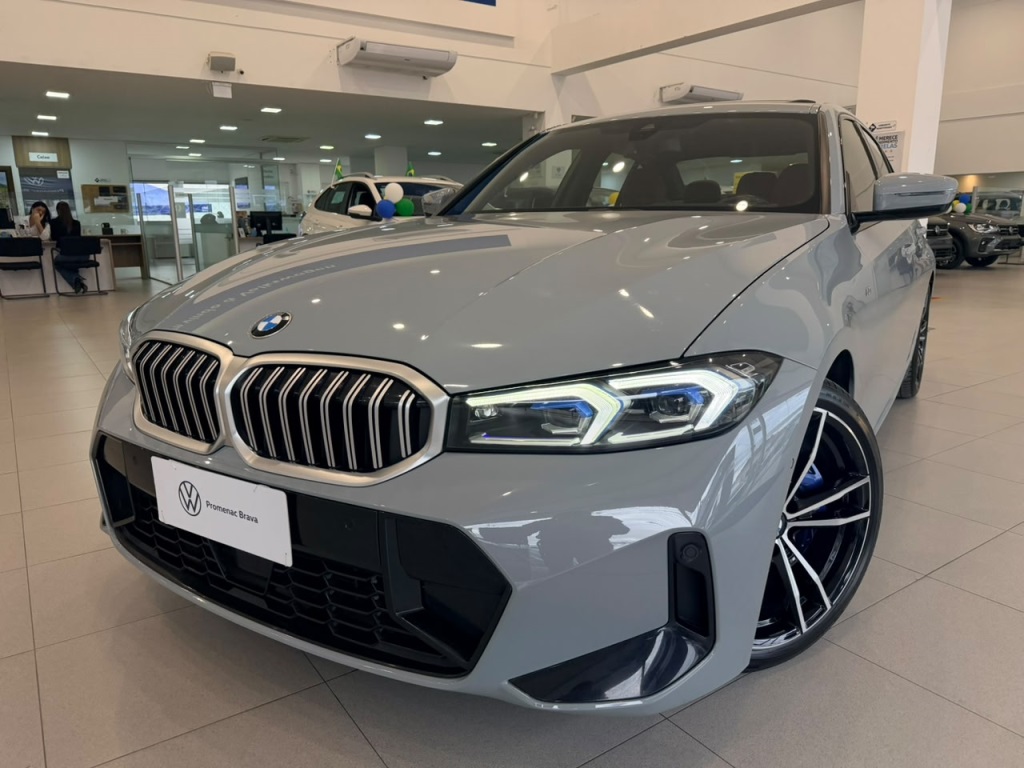 BMW 320i
